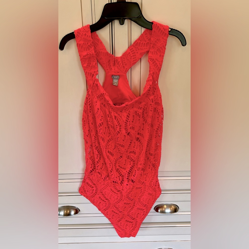Aerie size medium fluorescent pink one piece swimsuit, nice preowned con…